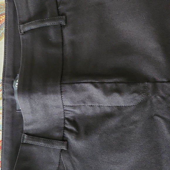 NWOT Hilary Radley pull on Bermuda Shorts - Picture 11 of 11